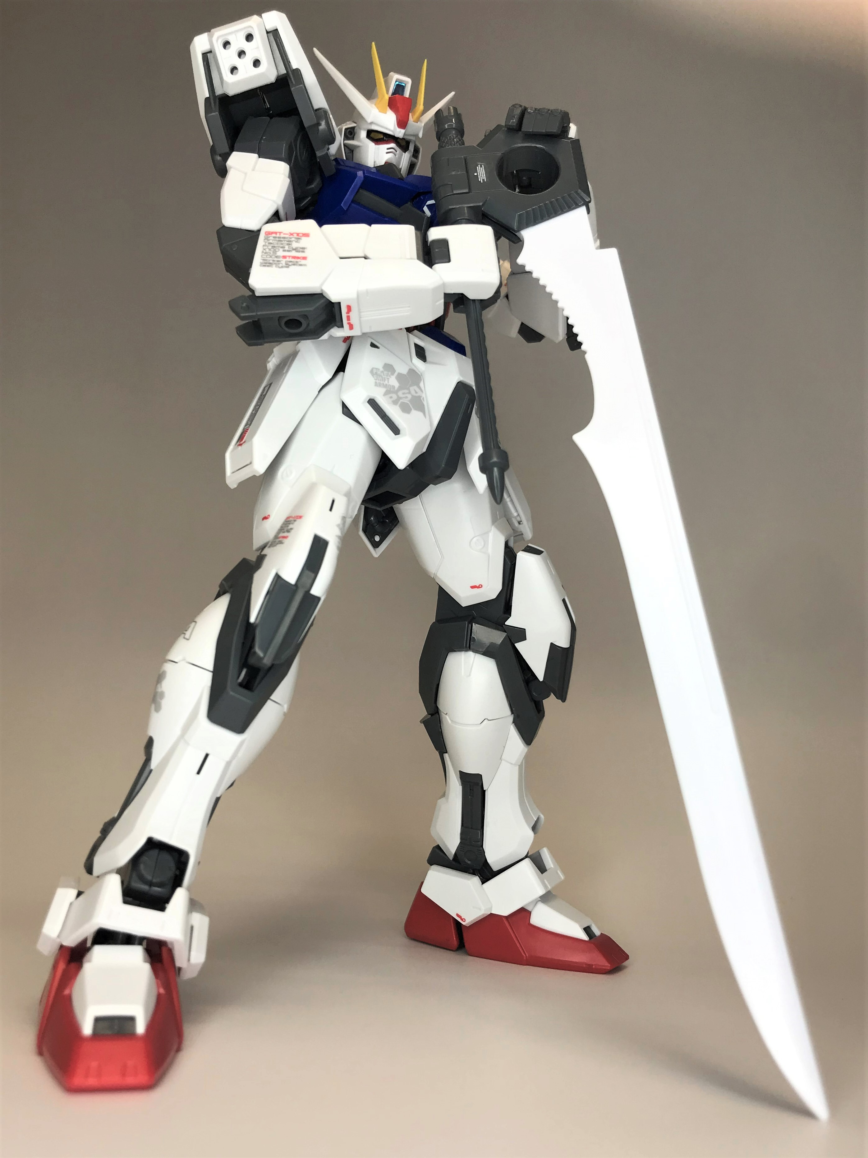 新商品紹介】MG 1/100 ガンダムベース限定 パーフェクトストライク ...