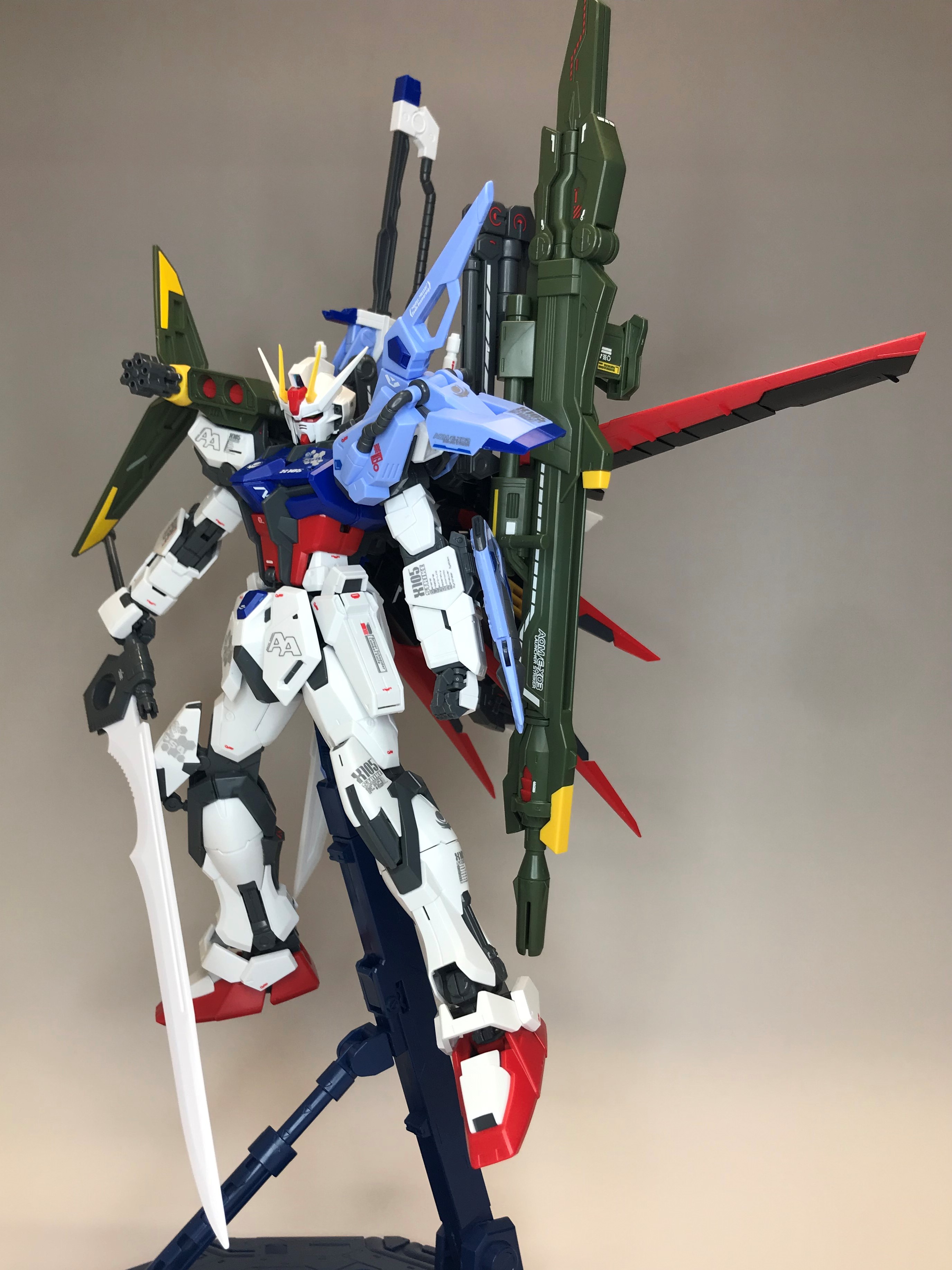 新商品紹介】MG 1/100 ガンダムベース限定 パーフェクトストライク ...