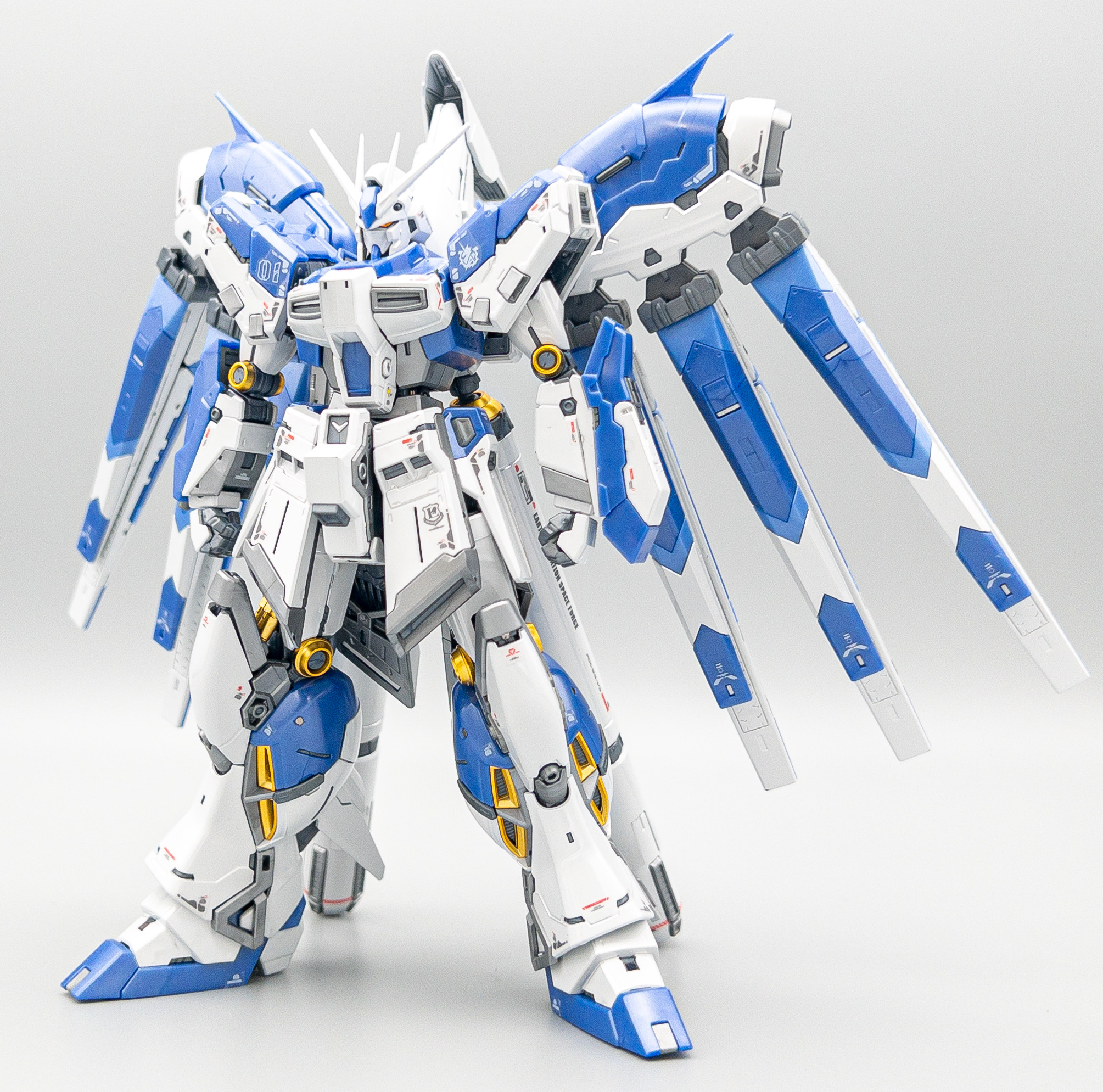 RG Hi-νガンダム チタニウムフィニッシュ＋水転写デカール-