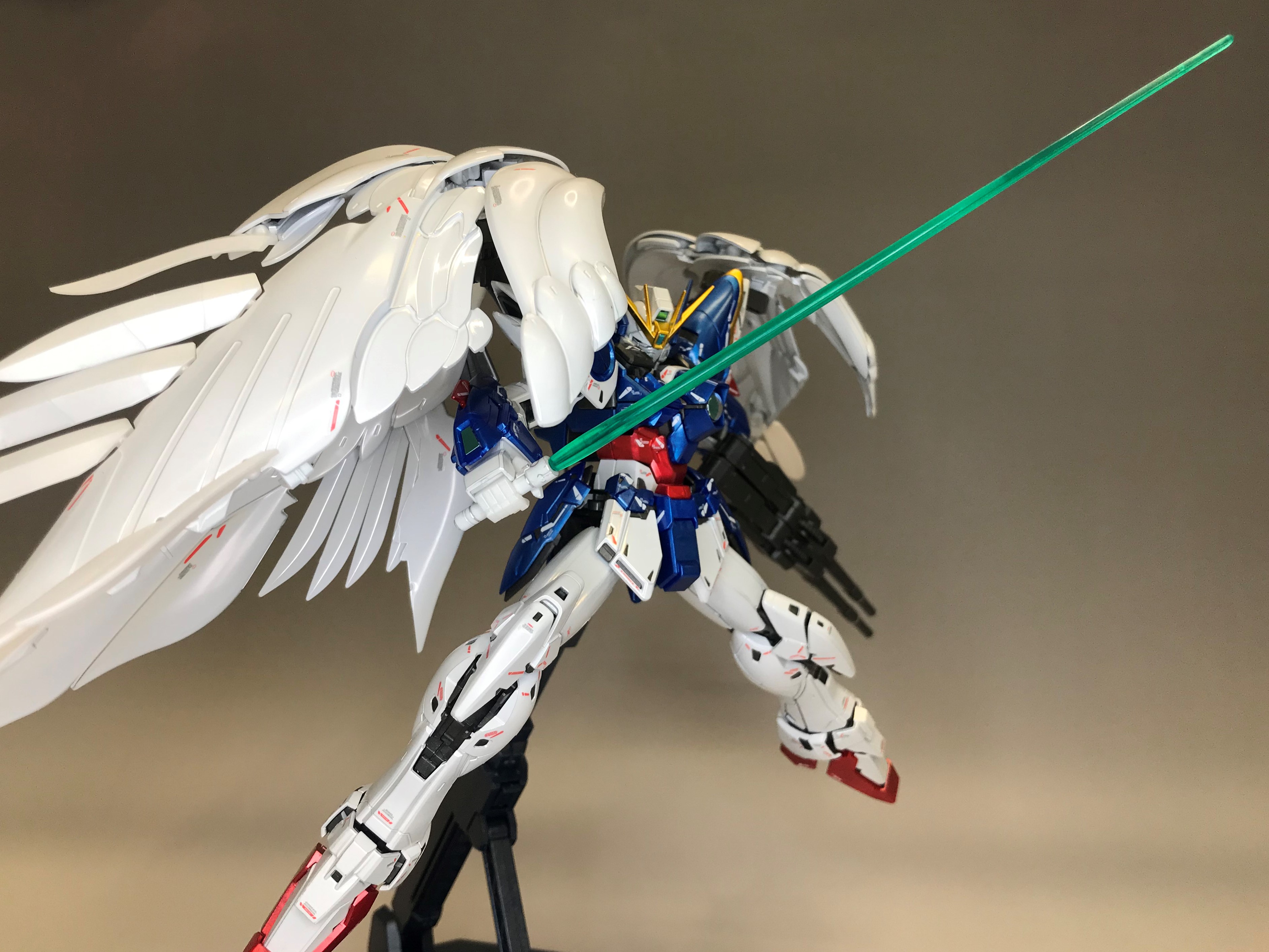 MG　ウイングガンダムゼロEW　Ver.Ka  チタニウムフィニッシュ