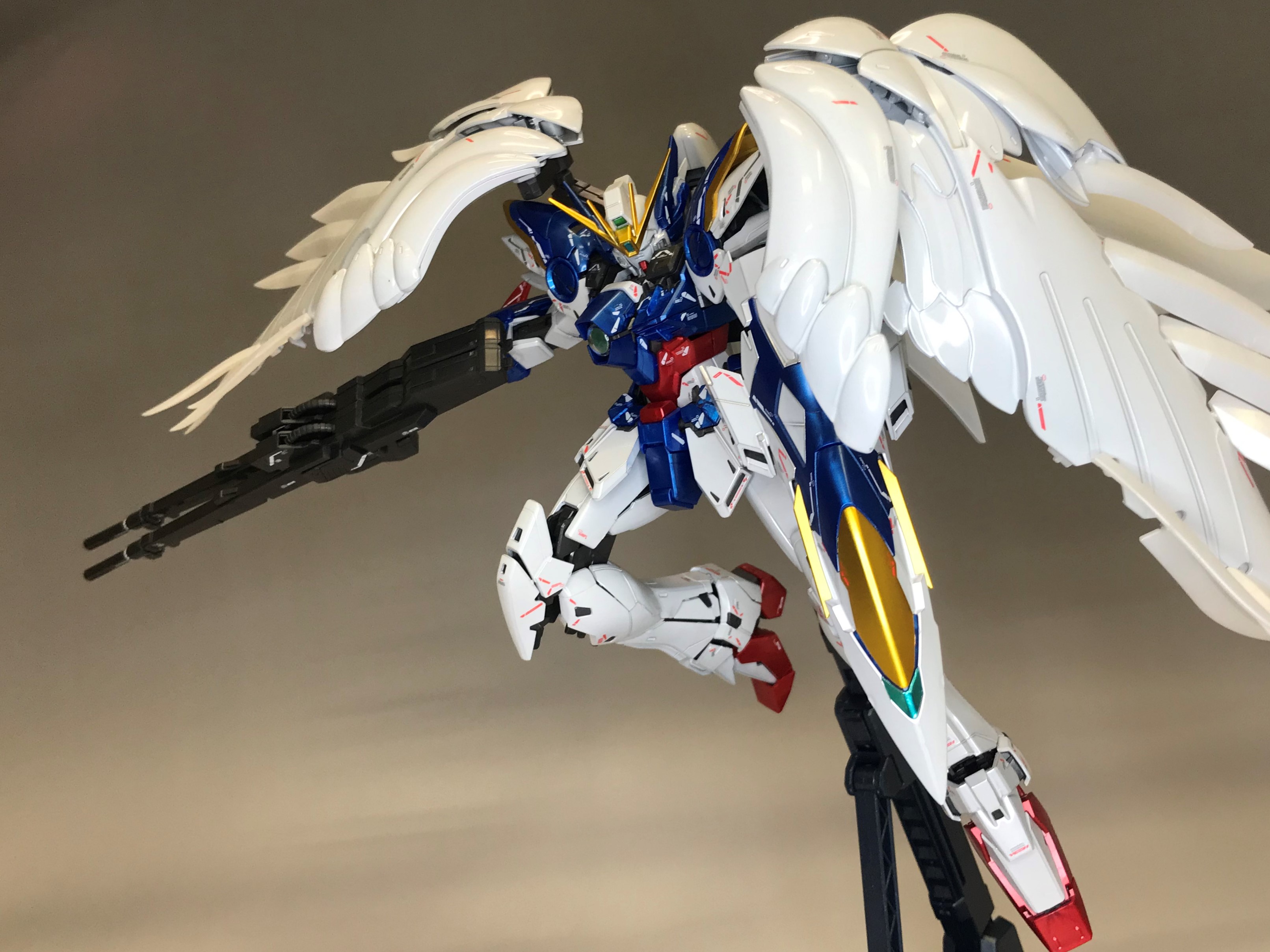 MG ウイングガンダムゼロEW Ver.Ka チタニウムフィニッシュ