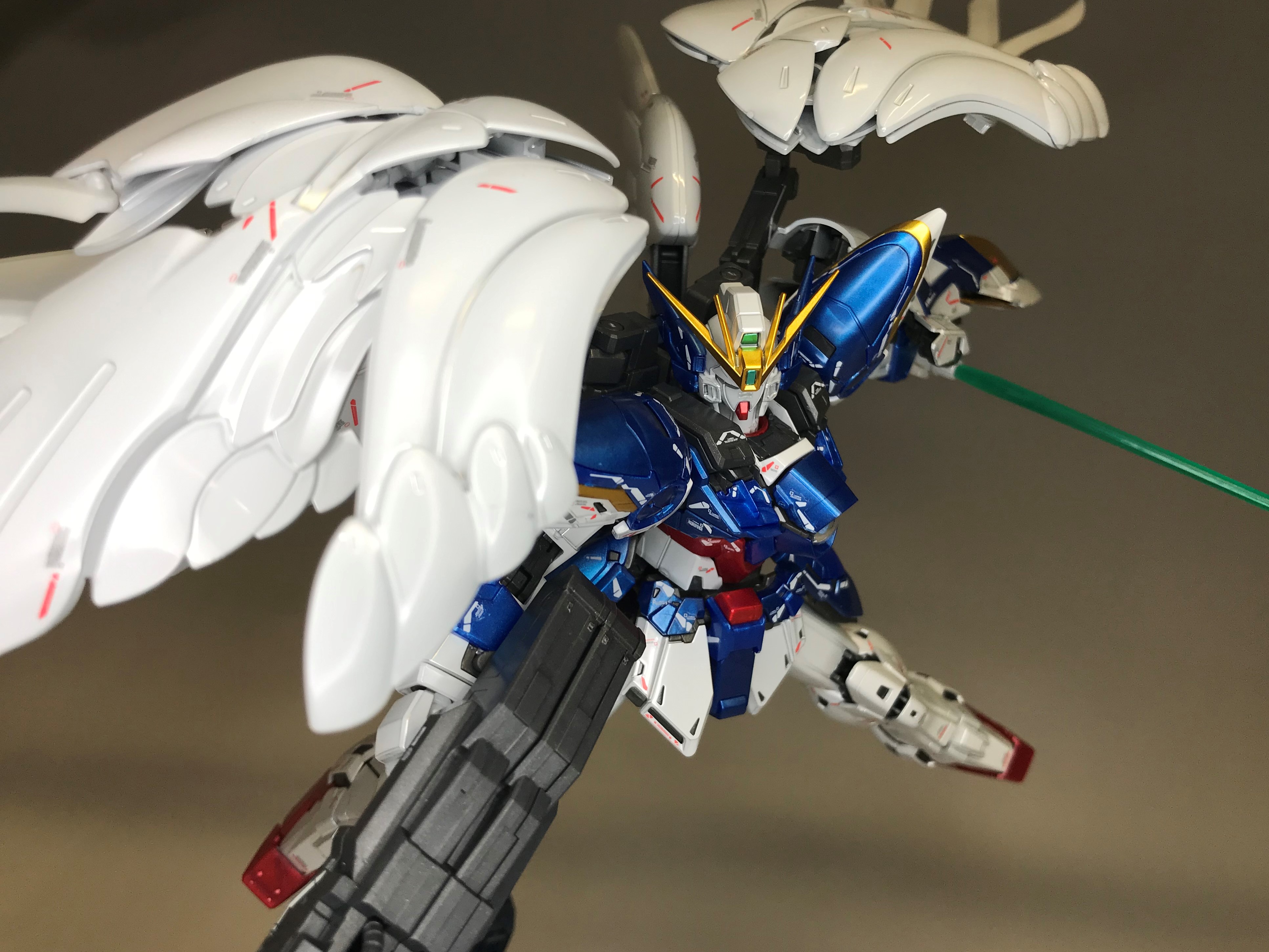 MG ウイングガンダムゼロEW Ver.Ka チタニウムフィニッシュ ガンプラ