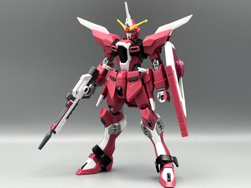 MG 1/100 インフィニットジャスティスガンダム (機動戦士ガンダムSEED DESTINY)