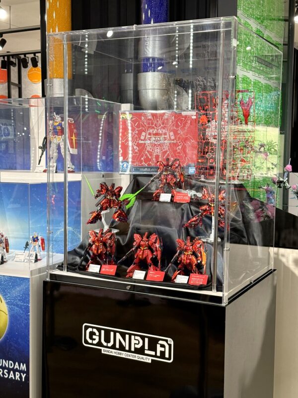 新商品紹介】「RG 1/144 ガンダムベース限定 サザビー