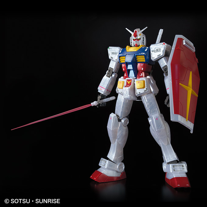 Mega Size Model 1/48 RX-78-2 Gundam(Metallic Gloss Injection)